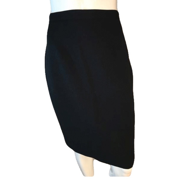 Dkny Dresses & Skirts - Chaus Above Knee Length Black Skirt (SKU 0…